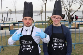 isbeykoz-un-en-leziz-kurabiyelerini-pisirdiler_1333-4