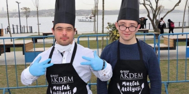 isbeykoz-un-en-leziz-kurabiyelerini-pisirdiler_1333-4