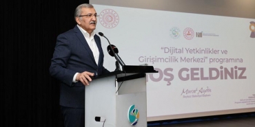 isbeykoz-un-gencleri-dijital-caga-guvenle-hazirlaniy_3123-4