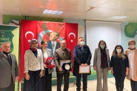 isbeykoz-un-hayirsever-is-insanindan-egitime-destek_8459-4