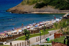 isbeykoz-un-turistik-mekani-elmasburnu-plaji-giris-u_3291-4