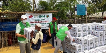 isbeykoz-un-yardim-eli-banglades-e-ulasti_1589-4