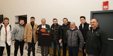 isbeykoz-yore-bulusmalari-nda-hemsehriler-kaynasiyor_8789-4