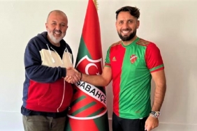 isbeykozlu-futbolcu-yillar-sonra-yuvaya-dondu_9323-4