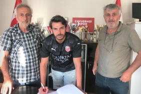 iscavusbasispor-deneyimli-bir-ismi-kadrosuna-katti_3047-4