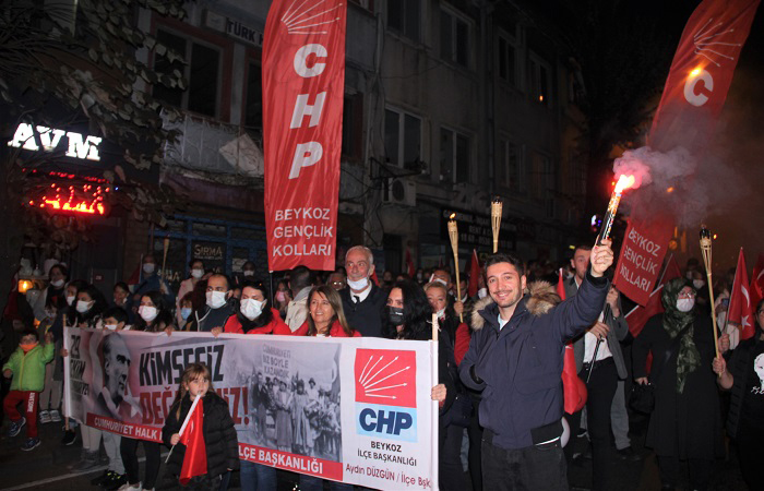 CHP Beykoz Cumhuriyet için yürüdü