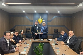 ishanefi-dilmac-kas-der-genel-baskani-ni-agirladi_9651-1