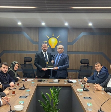 ishanefi-dilmac-kas-der-genel-baskani-ni-agirladi_9651-1