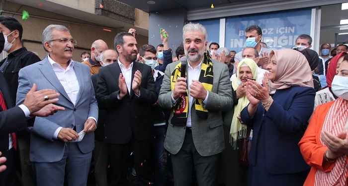 isil-baskani-kabaktepe-beykoz-da-coskuyla-karsilandi_5657-1