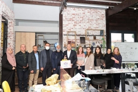 isingiltere-den-gelen-egitimciler-beykoz-u-inceledi_6078-1