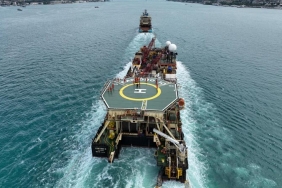 iskaradeniz-gazini-cikaracak-gemi-beykoz-dan-gecti_9643-4