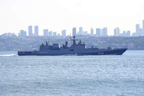 isrus-savas-gemisi-beykoz-aciklarindan-gecti-9582-ht_1858-1