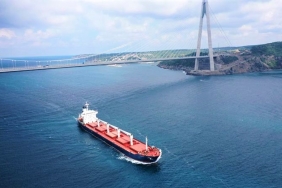 istahil-krizini-cozecek-ilk-gemi-beykoz-dan-gecti_9878-4