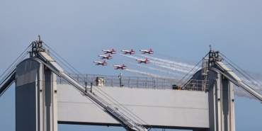 isturk-yildizlari-ndan-beykoz-semalarinda-ucus-goste_1185-1