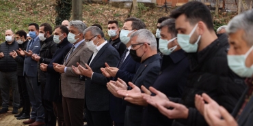 murat-aydin-annesini-ebediyete-ugurladi_3061-1