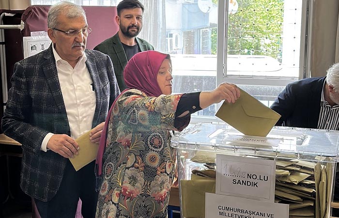 Beykoz’da siyasiler oyunu nerede kullandı?