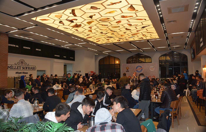 Bakan Varank Togg’u Beykozlu gençlerle buluşturdu