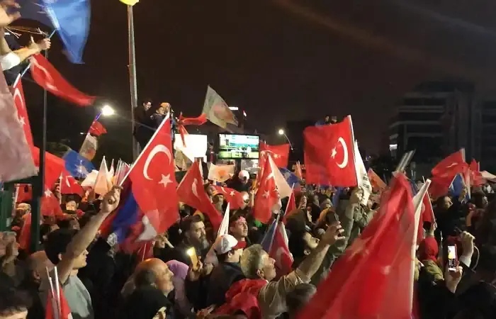 Beykozlular Cumhurbaşkanı Erdoğan’ın zaferini kutluyor!
