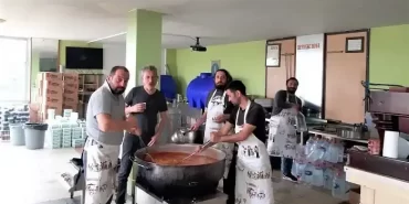 Beykoz öğretmenleri Maraş’ta arı gibi çalışıyor