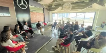 Beykoz öğrencilerinden Mercedes-Benz’e ziyaret