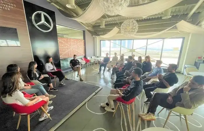 Beykoz öğrencilerinden Mercedes-Benz’e ziyaret