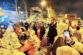 Beykoz’da yüzlerce vatandaş sahur sofrasında buluştu!