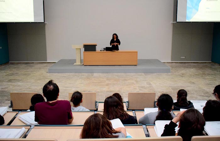 Türk-Alman Üniversitesi Beykoz'da gençler geleceğin üniversitelileri olmak için bilinçleniyor