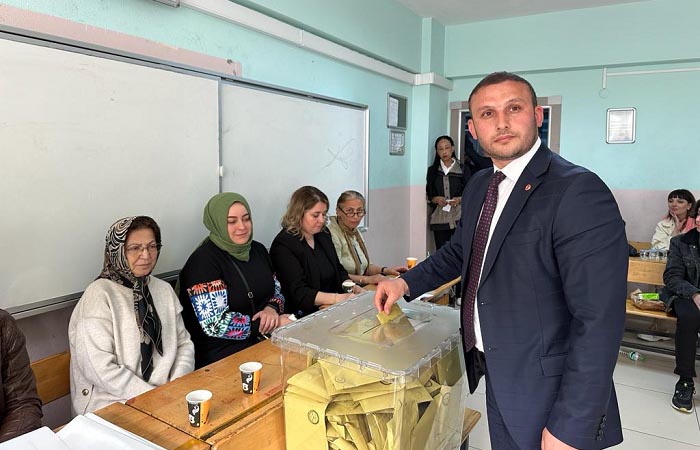 Beykoz’da siyasiler oyunu nerede kullandı?