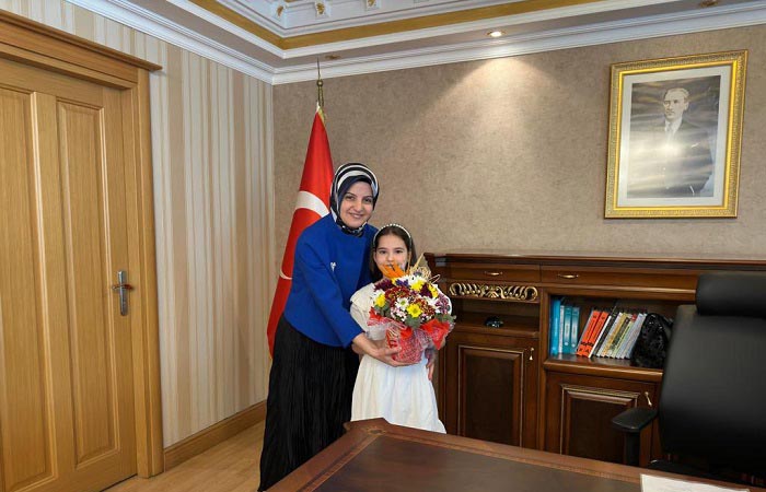 Beykoz Kaymakamı koltuğunu minik Şimal’a devretti