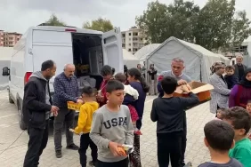 Beykoz muhtarları depremzedelere yardım eli uzattı