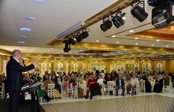 Numan Kurtulmuş Beykoz'da Karadenizliler ile buluştu