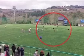 Beykoz futbolcularından hakeme ilginç protesto!