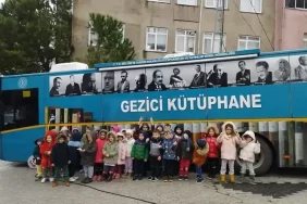 Beykoz’da minikler Gezici Kütüphane ile tanıştı