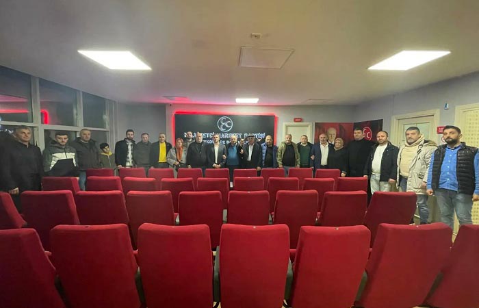 CHP’den istifa edip MHP Beykoz’a katıldılar