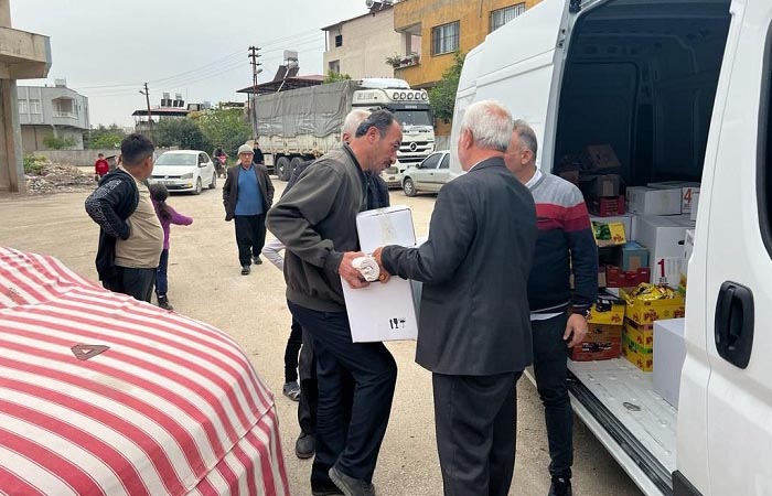 Beykoz muhtarları depremzedelere yardım eli uzattı