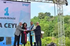 Beykoz’un devlet üniversitesi mezunlarını uğurladı