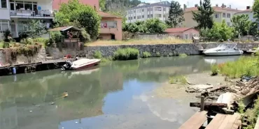 Beykoz Küçüksu Deresi adeta hastalık saçıyor!