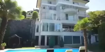 İşte ünlü türkücünün Beykoz'daki 5 katlı villası!