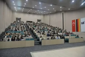 Beykoz’un devlet üniversitesi yeni öğrencileriyle buluştu