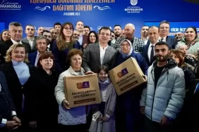 İmamoğlu Beykoz’da balıkçılara malzeme dağıttı