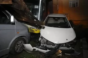 Beykoz’da İETT faciası! 3 aracı biçti