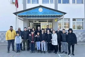 Beykoz öğrencileri köy okuluna kütüphane kazandırdı