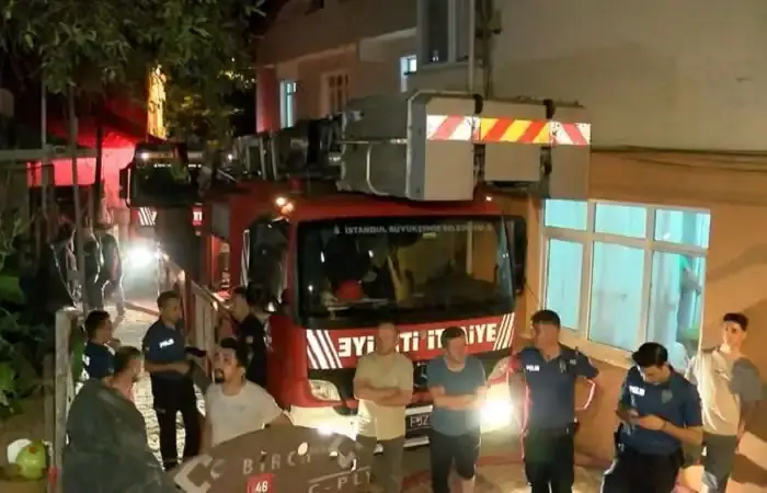 Beykoz’da gece yarısı korkutan yangın