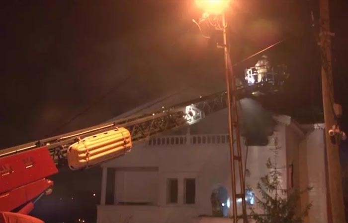 Beykoz'da gece yarısı yangın paniği