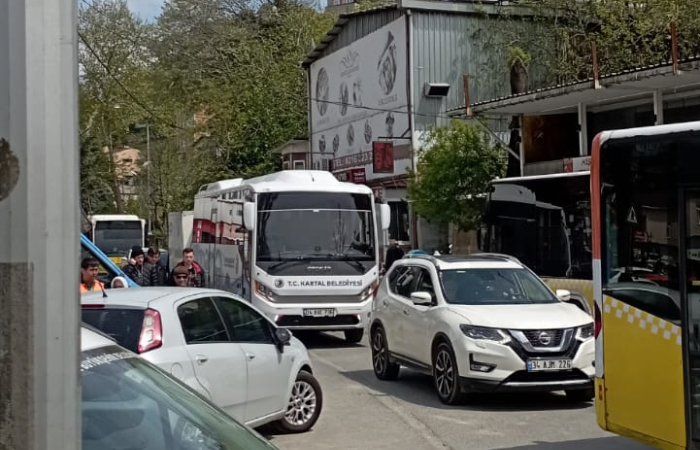 İBB Başkanı Ekrem İmamoğlu Beykoz mitingine otobüslerle insan taşıdı