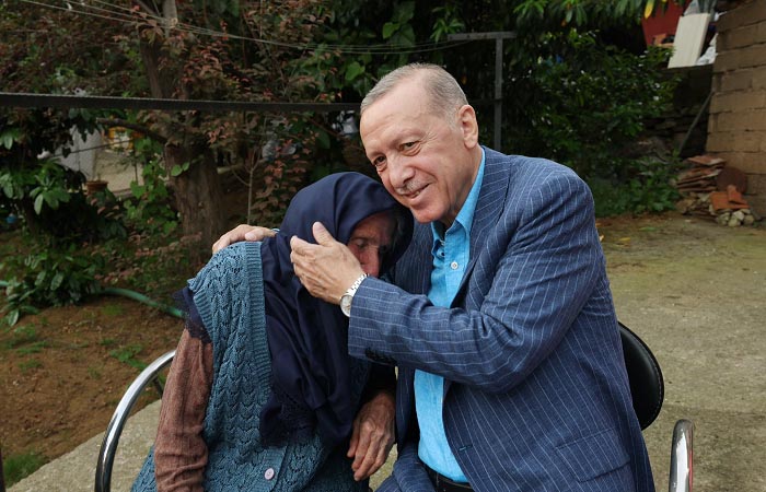 Recep Tayyip Erdoğan Beykoz’daki eski komşunu ziyaret etti