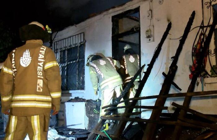 Beykoz’da gece yarısı korkutan yangın