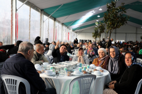 Boğaz’a nazır Beykoz iftar çadırı dolup taşıyor