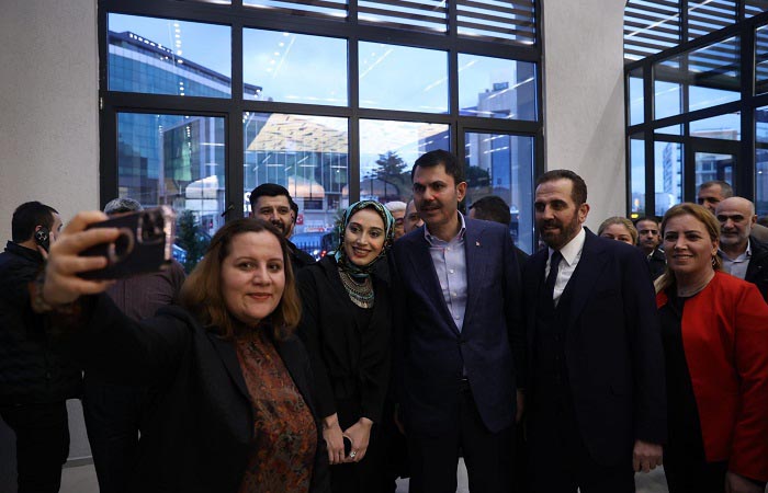 Çevre, Şehircilik ve İklim Değişikliği Bakanı Murat Kurum, AK Parti Beykoz İlçe Başkanlığı tarafından düzenlenen “İş İnsanları ve Esnaf Buluşması” kapsamında Beykozlularla bir araya geldi. 