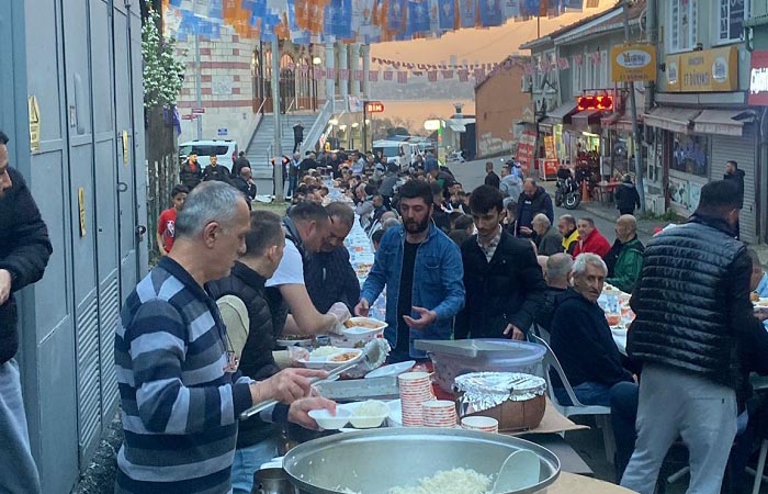 Beykoz’da 21 yıldır devam eden iftar geleneği